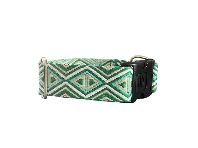 Bordado rombos verde 1