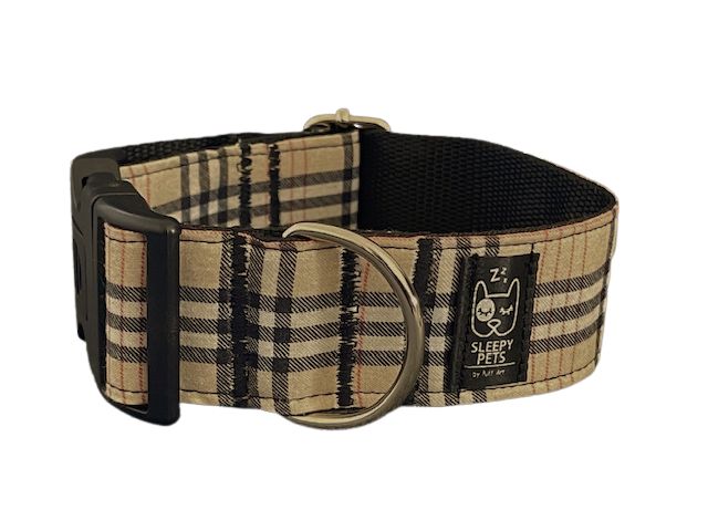 Collar click cuadros Burberry