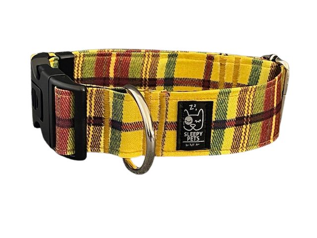 Collar click cuadros escoceses amarillo
